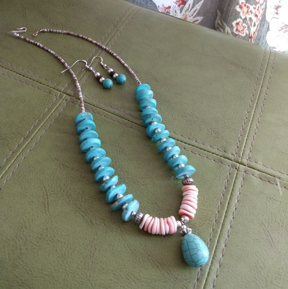 Jewelry Set - Picture 1 of 2